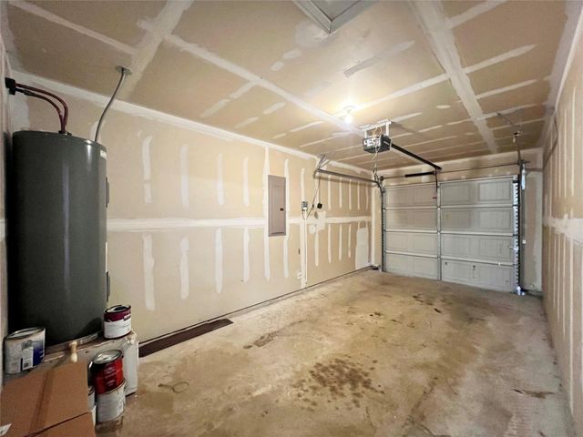 705 River Garden Drive, Fort Worth, TX 76114