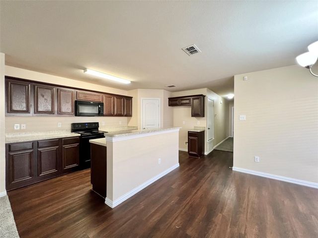 705 River Garden Drive, Fort Worth, TX 76114