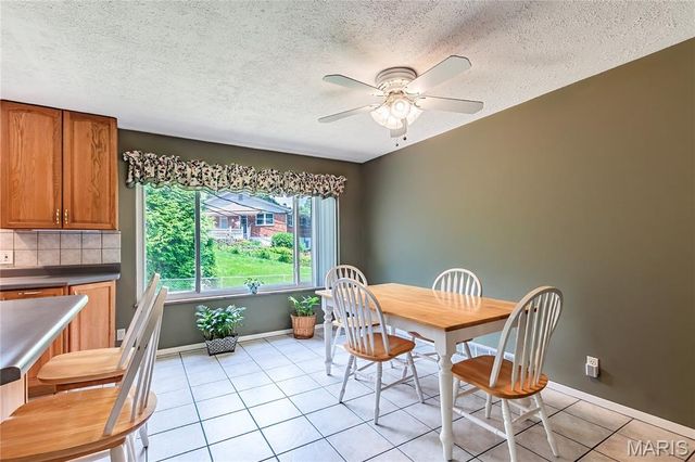 6011 Ranchwood Drive, Affton, MO 63123