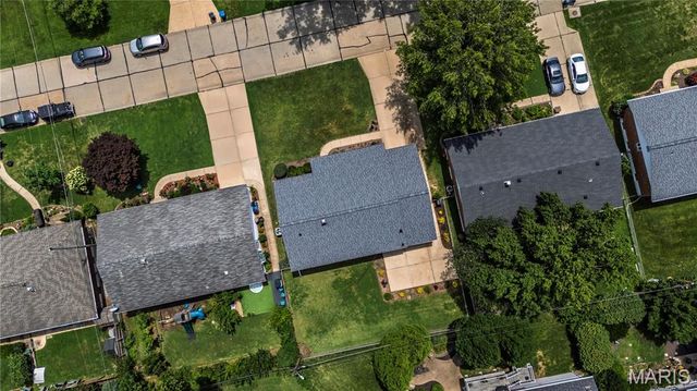 6011 Ranchwood Drive, Affton, MO 63123
