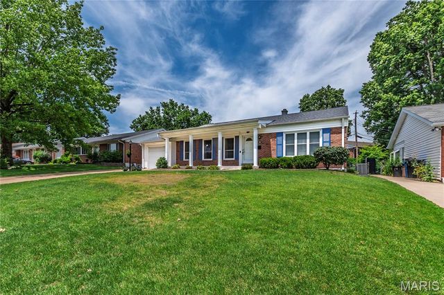 6011 Ranchwood Drive, Affton, MO 63123