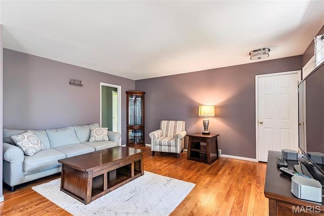 6011 Ranchwood Drive, Affton, MO 63123