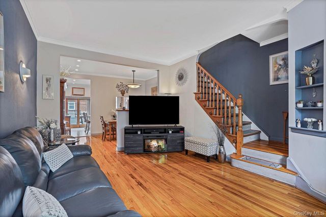 61-36 77th Street, Middle Village, NY 11379
