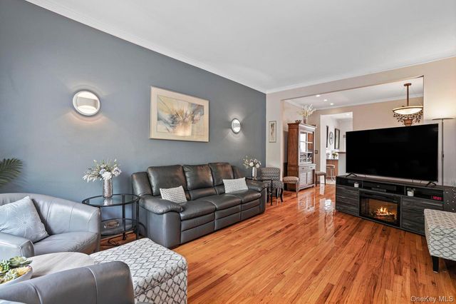 61-36 77th Street, Middle Village, NY 11379