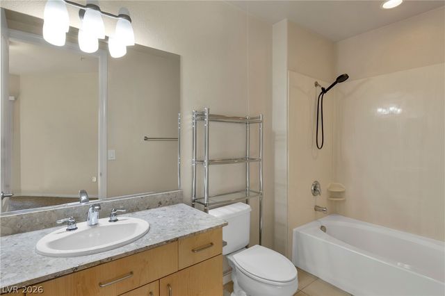 26 East SERENE Avenue 319, Las Vegas, NV 89123