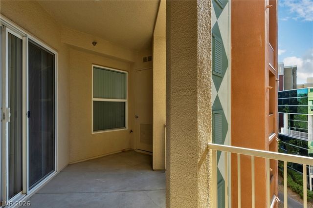26 East SERENE Avenue 319, Las Vegas, NV 89123