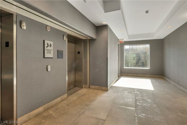 26 East SERENE Avenue 319, Las Vegas, NV 89123