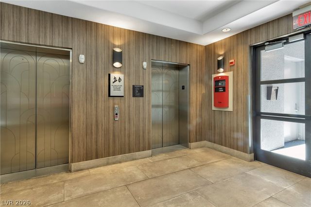 26 East SERENE Avenue 319, Las Vegas, NV 89123