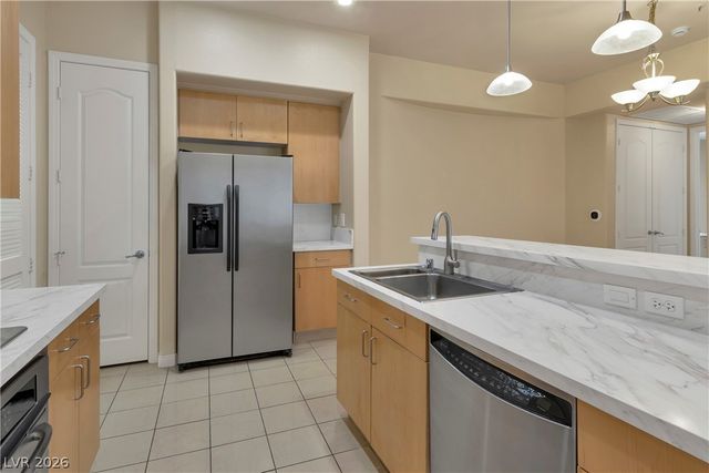 26 East SERENE Avenue 319, Las Vegas, NV 89123