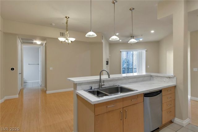 26 East SERENE Avenue 319, Las Vegas, NV 89123