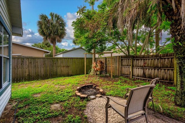 108 N BRISTOL CIRCLE, Sanford, FL 32773