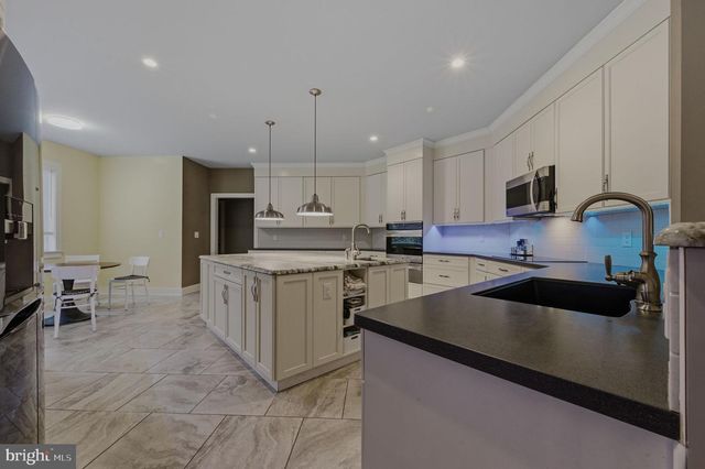 1940 RISING SUN LN, Wilmington, DE 19807