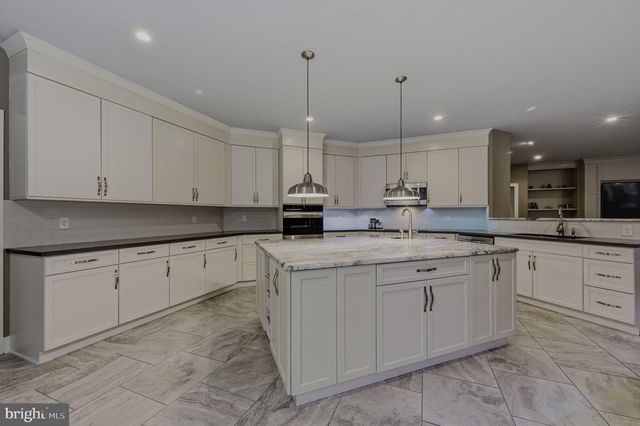 1940 RISING SUN LN, Wilmington, DE 19807