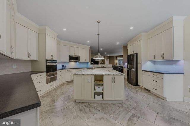 1940 RISING SUN LN, Wilmington, DE 19807