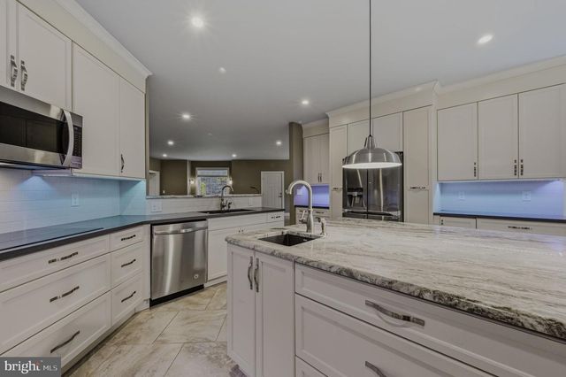 1940 RISING SUN LN, Wilmington, DE 19807