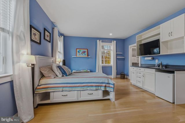 1940 RISING SUN LN, Wilmington, DE 19807