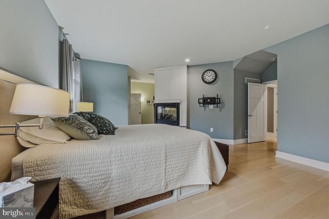 1940 RISING SUN LN, Wilmington, DE 19807