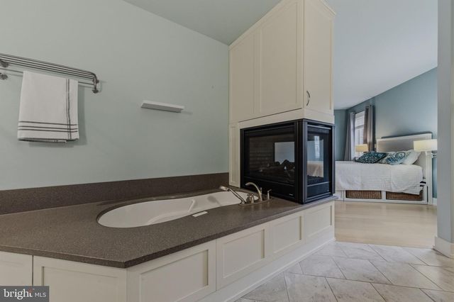 1940 RISING SUN LN, Wilmington, DE 19807