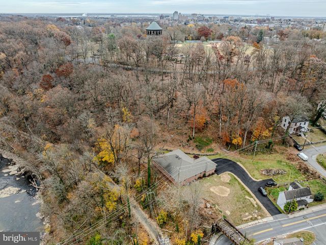 1940 RISING SUN LN, Wilmington, DE 19807