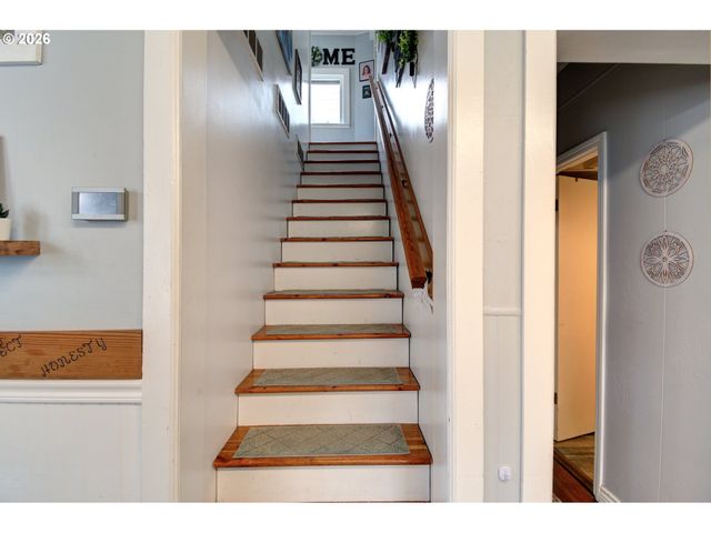 13311 Ne 119TH St, Brush Prairie, WA 98606