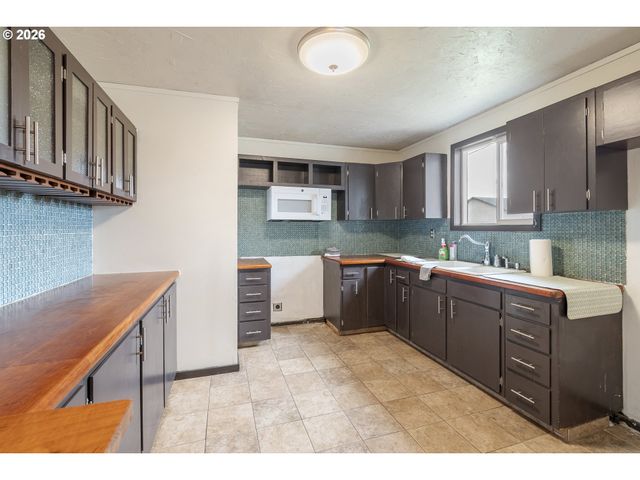 13311 Ne 119TH St, Brush Prairie, WA 98606