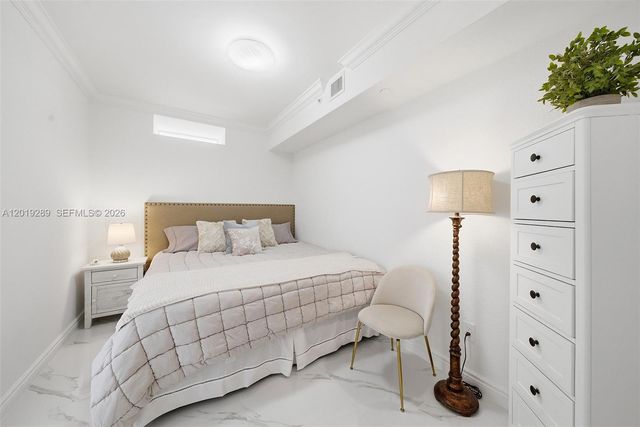 4779 Collins Ave 1206, Miami Beach, FL 33140