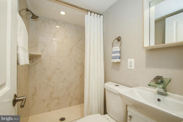 1441 DUNCAN ST NE, Washington, DC 20002