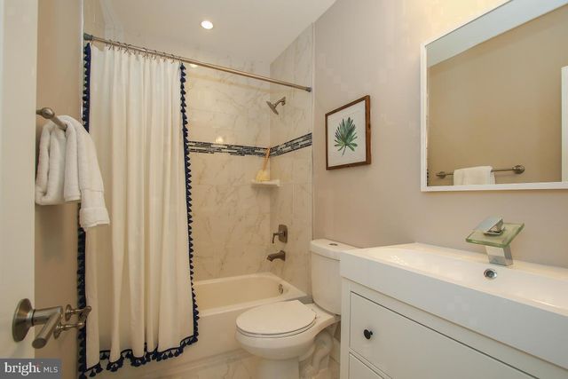 1441 DUNCAN ST NE, Washington, DC 20002