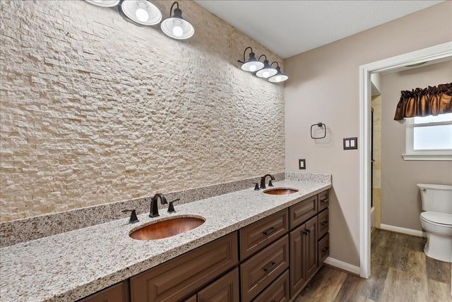 11511 Cherry Point Drive, Mont Belvieu, TX 77535