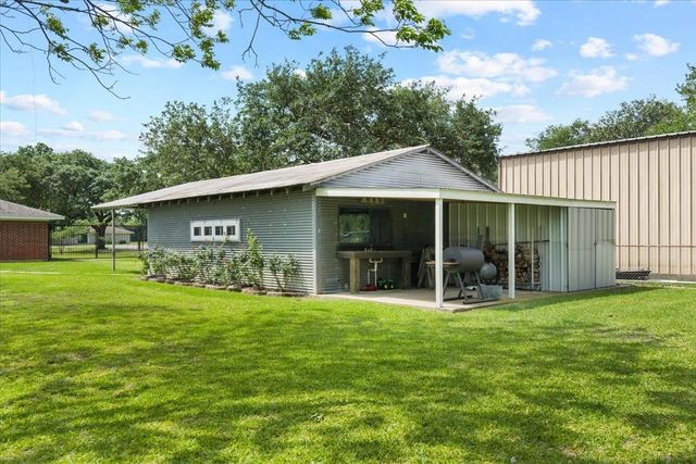 11511 Cherry Point Drive, Mont Belvieu, TX 77535