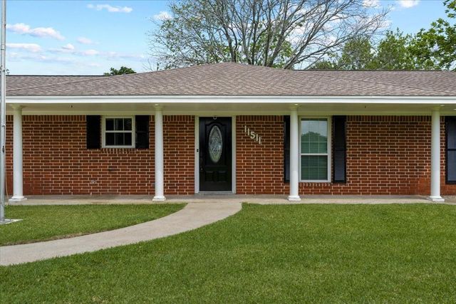11511 Cherry Point Drive, Mont Belvieu, TX 77535