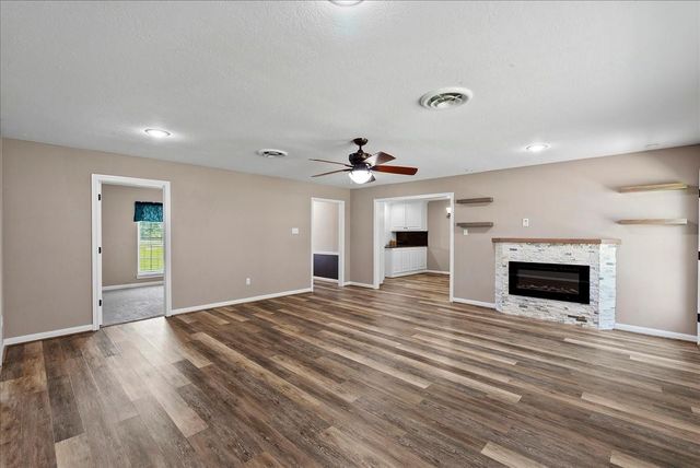 11511 Cherry Point Drive, Mont Belvieu, TX 77535