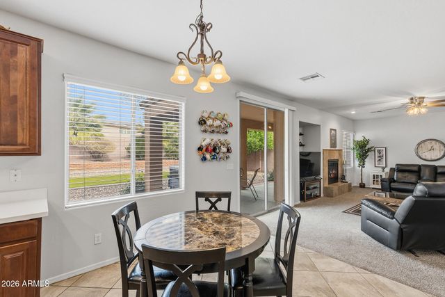 2212 W BLAYLOCK Drive, Phoenix, AZ 85085