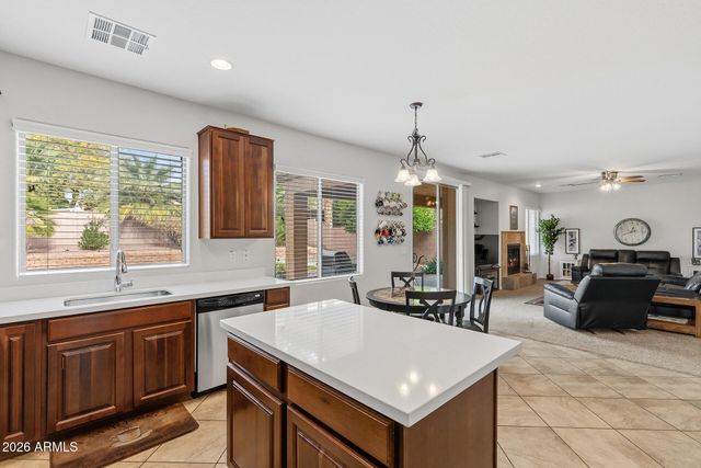 2212 W BLAYLOCK Drive, Phoenix, AZ 85085