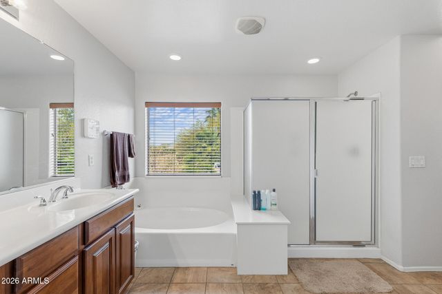 2212 W BLAYLOCK Drive, Phoenix, AZ 85085