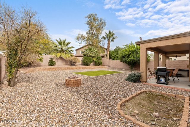 2212 W BLAYLOCK Drive, Phoenix, AZ 85085