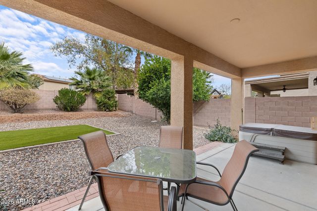 2212 W BLAYLOCK Drive, Phoenix, AZ 85085