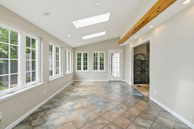 125 Mint Lane, Nicholasville, KY 40356