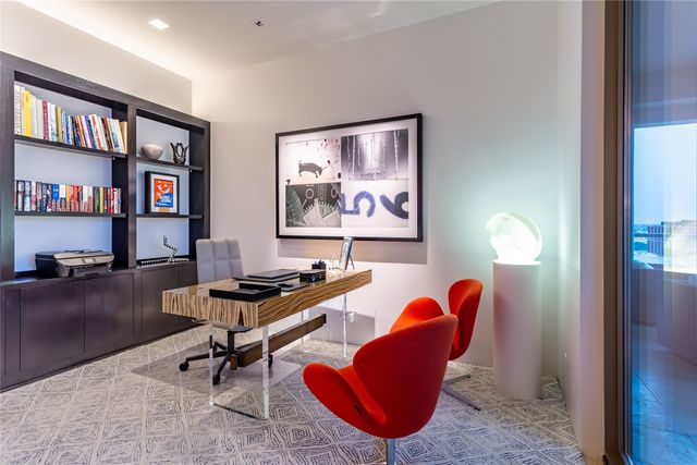 2300 WOLF Street 18A, Dallas, TX 75201
