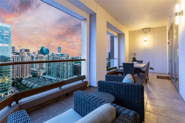 2300 WOLF Street 18A, Dallas, TX 75201