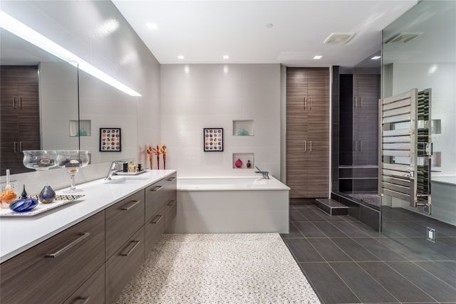 2300 WOLF Street 18A, Dallas, TX 75201