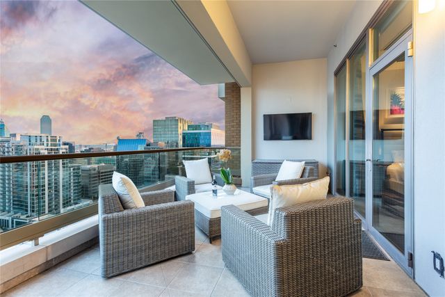 2300 WOLF Street 18A, Dallas, TX 75201