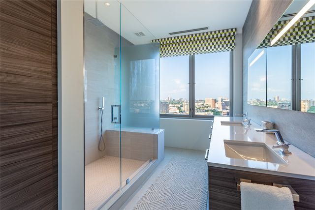 2300 WOLF Street 18A, Dallas, TX 75201
