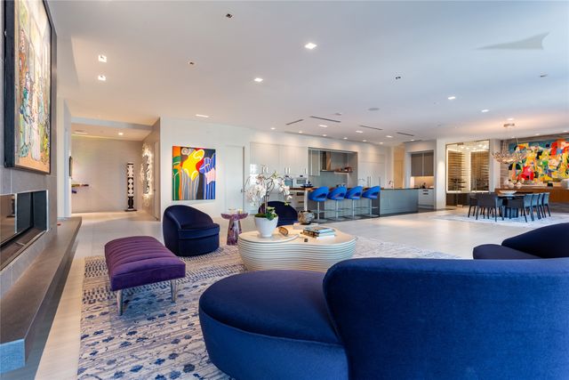 2300 WOLF Street 18A, Dallas, TX 75201