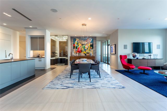 2300 WOLF Street 18A, Dallas, TX 75201