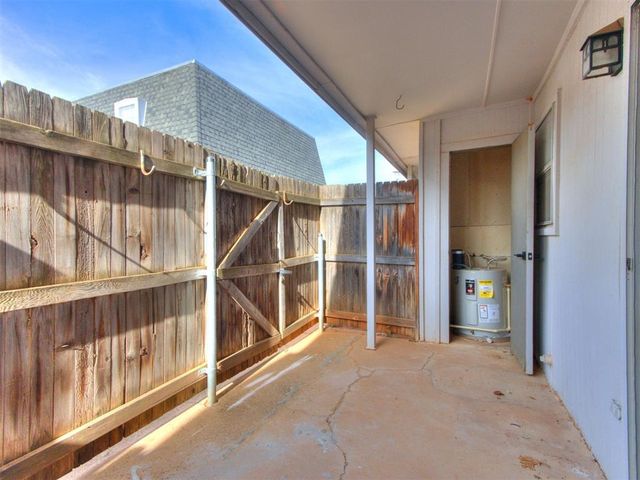 11411 N May Avenue A, Oklahoma City, OK 73120