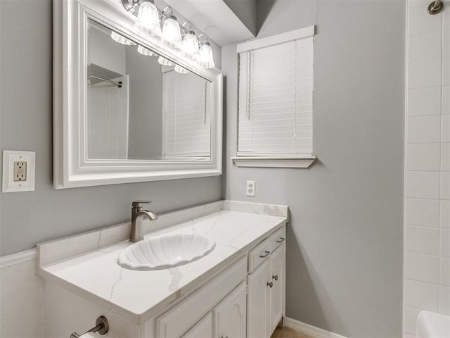 11411 N May Avenue A, Oklahoma City, OK 73120