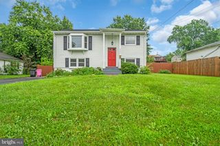 9507 LOMOND DR, Manassas, VA 20109