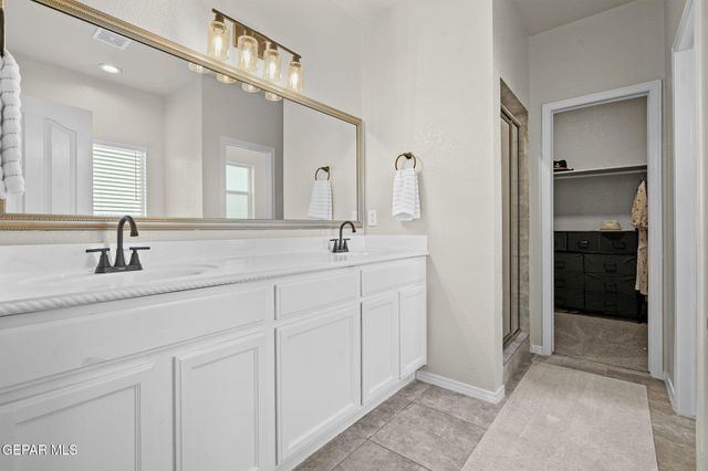 5813 REDSTONE RIM Drive, El Paso, TX 79934