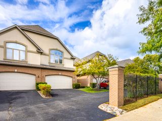 842 N Maple Avenue, Palatine, IL 60067